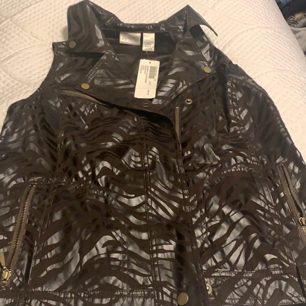 Deep chocolate Beautiful Chico sz 0 (small) vest . Design is gorgeous